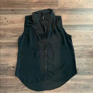 Black Sleeveless Top